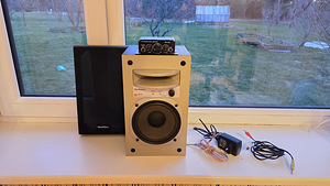 Колонка с усилителем Technics (2 фото из 4)