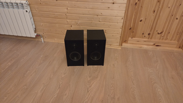 Полочные колонки топ класса Grundig