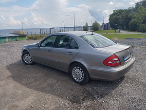 Mercedes Benz E220 (3 foto / 12)