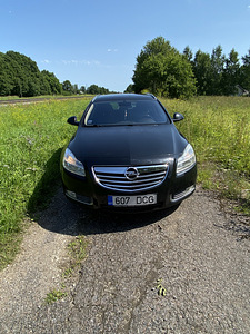 Opel insignia (3 фото из 9)