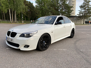ПРОДАЕТСЯ BMW E60 525D 145kw (оригинал) LCI 2007 г. (1 фото из 12)