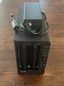Synology DS213+ NAS + 2 x 2TB WD Red (1 foto / 2)