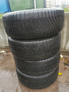 Pirelli 225/55 R17 M+S (1 foto / 4)