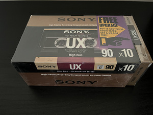 SONY UX 90 (1 foto / 3)