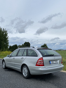 Mercedes-Benz C220 105kw (4 foto / 11)