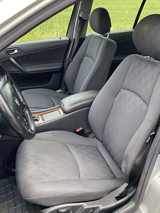 Mercedes-Benz C220 105kw (8 foto / 11)