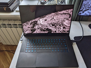 Razer blade 15 / rtx3080 / i9-11900h (2 foto / 3)