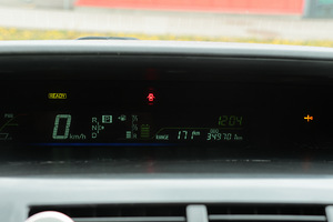 Toyota prius+ (13 foto / 14)