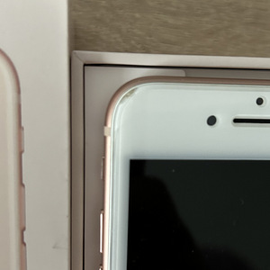 iPhone 8, 64 GB (2 foto / 3)