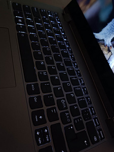 Lenovo IdeaPad C340 (3 foto / 4)