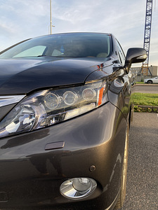 Lexus RX450h 2010 (2 фото из 15)