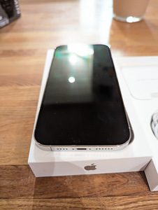 iPhone 14 Pro Max 128GB (3 фото из 10)