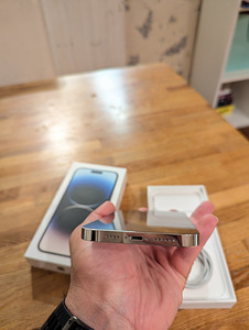 iPhone 14 Pro Max 128GB (7 фото из 10)