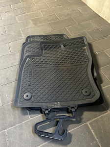 Volkswagen Tiguan kummimatid (1 foto / 3)