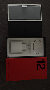 ONEPLUS 12 SILKY BLACK 256Gb Ram 12Gb (2 foto / 4)