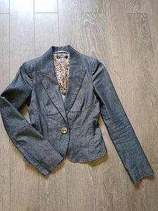 Guess jakk, XS (1 foto / 3)