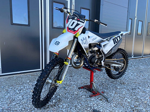 Husqvarna TC 125cc 2t 2022a. (1 foto / 10)