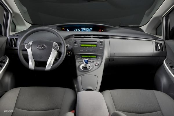 Autorent Toyota Prius Hybrid + LPG (foto #1)