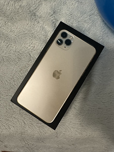 iPhone 11 Pro Max - 64 ГБ (2 фото из 4)
