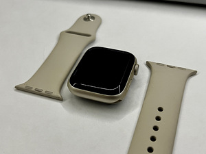 Apple Watch Series 7 Cellular 45mm Starlight Aluminium Case (4 foto / 7)