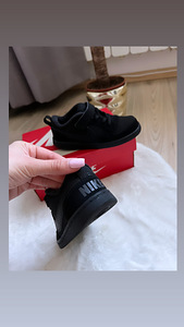 Uued nike jalanõud (2 foto / 2)