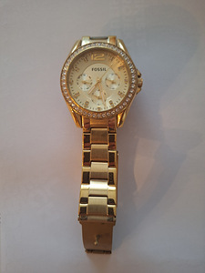 Женские часы Fossil (1 фото из 1)