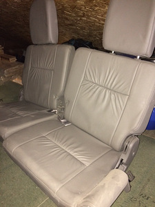 Nissan Patrol 2002 сидения (1 фото из 2)