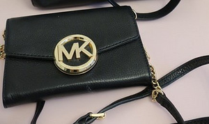 Michael Kors маленькая сумка (1 фото из 5)