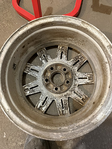 Volvo Muti-Spoke OEM (4 foto / 6)