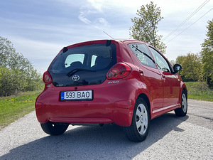 Toyota Aygo 2007 1.0 50kw (2 foto / 7)