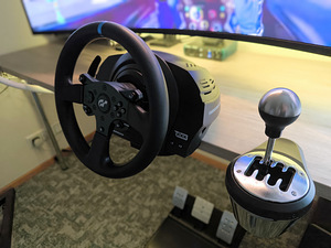 Thrustmaster T300RS GT Edition rool + TH8A käigukang (1 foto / 5)