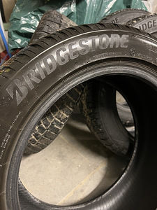 М: Шины Bridgestone Lamell (2 фото из 3)