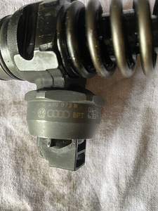 Pihustid bosch t5 2,5 tdi 128kw (3 foto / 4)