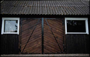 Garaaziuksed/väravad (täispuidust või metallist) (3 foto / 6)