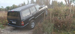 Jeep Cherokee 2,5TDI 4x4 (6 foto / 8)