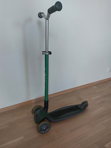 Tõukerattas Globber Master Lights Scooter (3 foto / 3)