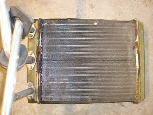 Радиатор отопителя Mercedes W124 Behr