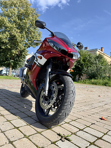 Yamaha yzf-r6 (7 фото из 8)