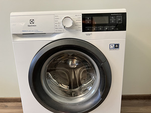Pesumasin Electrolux (3 foto / 4)