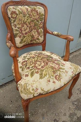 Старинное кресло (фото #1)