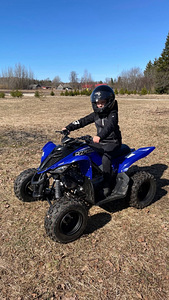 ATV Yamaha YFM 90 (4 foto / 5)