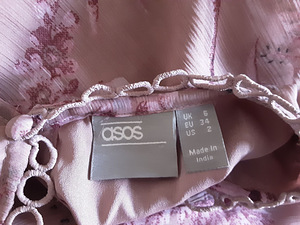 Imeilus Asos litritega kleidike (3 foto / 4)