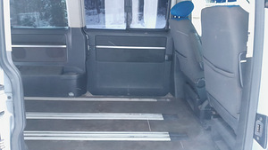 Volkswagen Multivan 2.5 96kW (6 foto / 7)