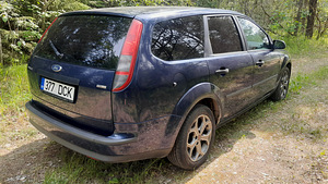 Ford Focus 1,6td 80kw (3 foto / 6)