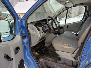 RENAULT TRAFIC 1,9td (5 фото из 6)