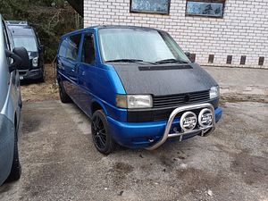 VW Transporter Long (2 фото из 6)