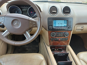 MERCEDES-BENZ ML 320 CDI 4MATIC 2007a. (5 foto / 6)
