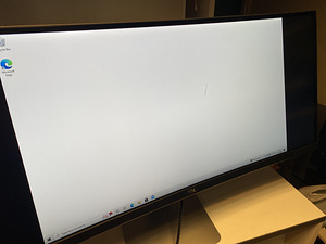 Dell UltraSharp U3415Wb (2 foto / 3)