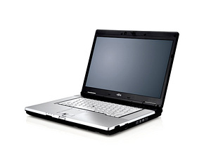 Fujitsu Celsius H700 i7 500 SSD 8GB, Nvidia, ID (1 foto / 3)