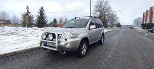Nissan xtrail (6 фото из 9)